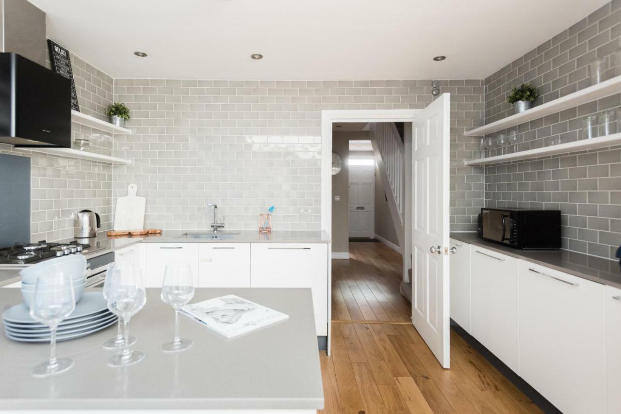 The Navy Court - Scandinavian Inspired 4Bdr Home Oxford Esterno foto