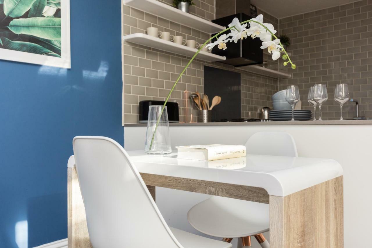 The Navy Court - Scandinavian Inspired 4Bdr Home Oxford Esterno foto
