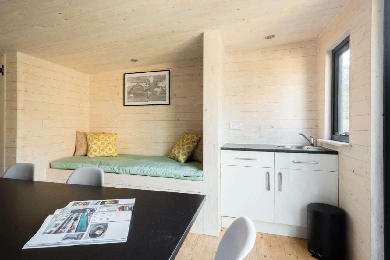The Navy Court - Scandinavian Inspired 4Bdr Home Oxford Esterno foto