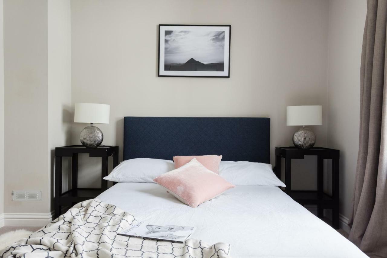The Navy Court - Scandinavian Inspired 4Bdr Home Oxford Esterno foto