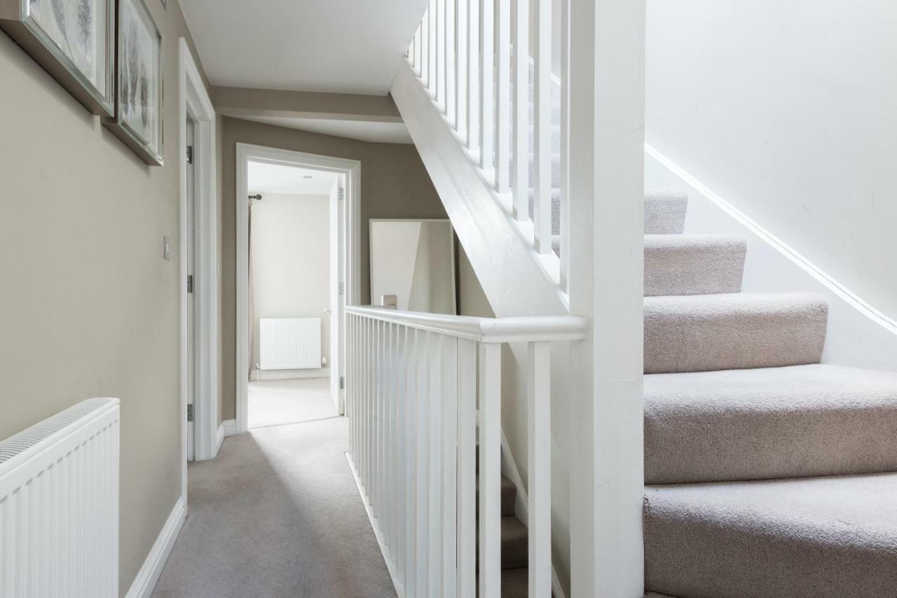 The Navy Court - Scandinavian Inspired 4Bdr Home Oxford Esterno foto