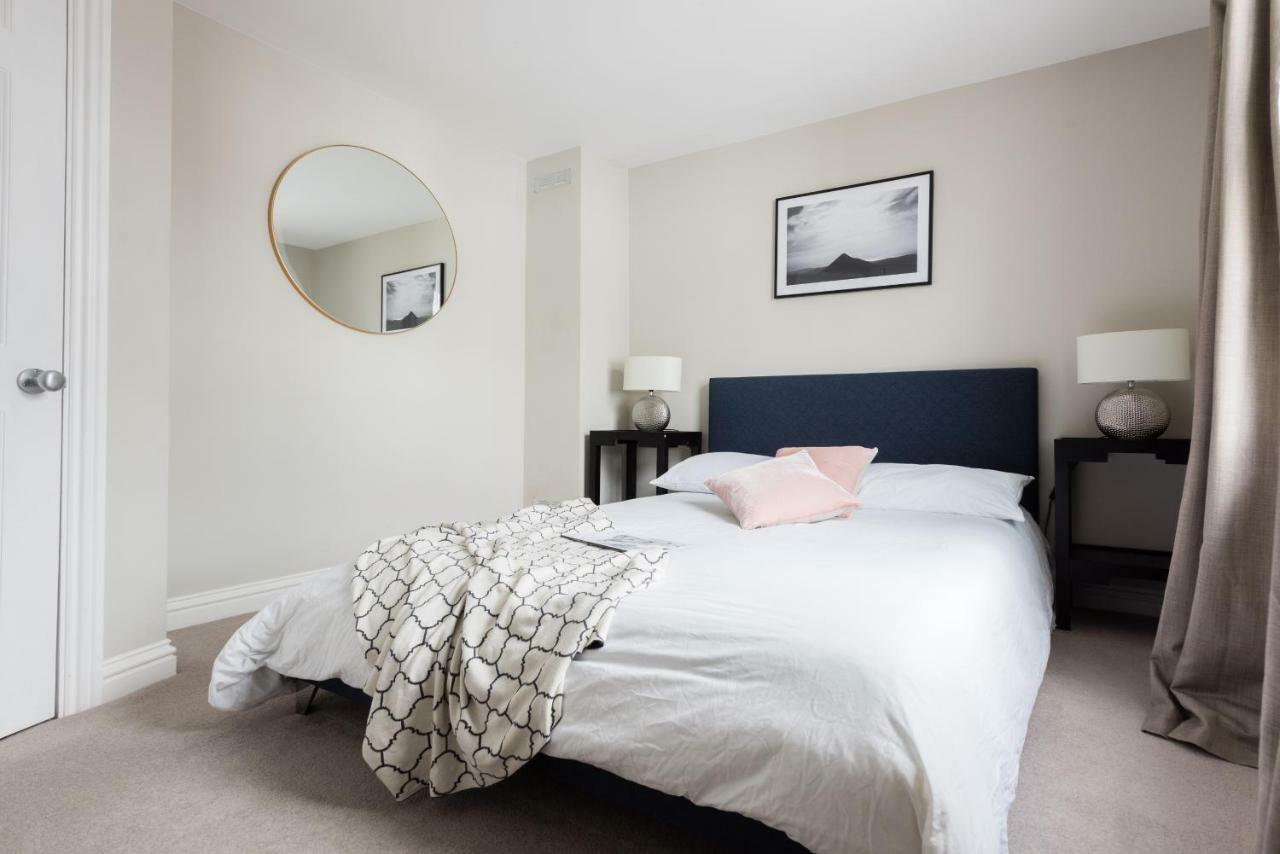 The Navy Court - Scandinavian Inspired 4Bdr Home Oxford Esterno foto